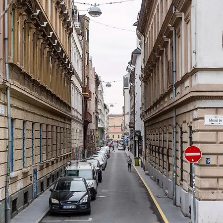 Lägenhet City Studio Apartment Budapest